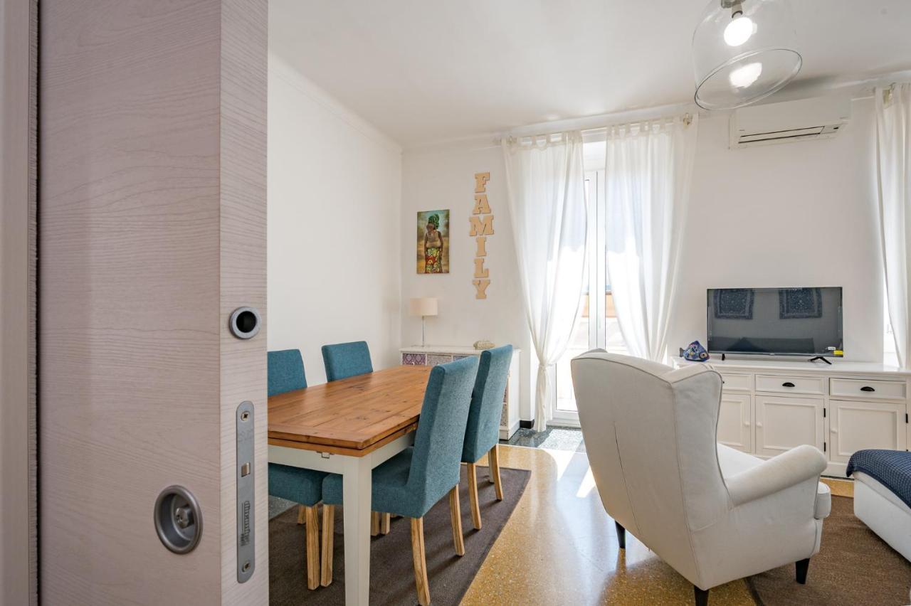 Joivy Penthouse Flat With Terrace Lägenhet Genua Exteriör bild
